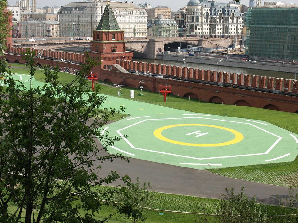 Москва, Кремль. Электроснабжение вертолетной площадки